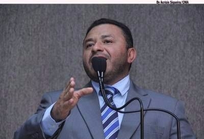 Adriano Taxista elogia decis�o do TJ sobre faixas e cobra seguran�a no Bairro Am�rica (Foto: Acr�sio Siqueira/CMA)