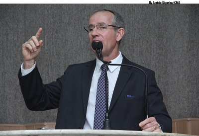 Nitinho cobra vota��o de Projeto de reajuste dos servidores (Foto: Acr�sio Siqueira/CMA)