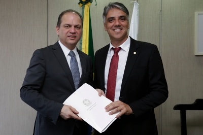 F�bio Reis conquista servi�o de hemodi�lise para Lagarto (Foto: Assessoria F�bio Reis)