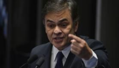 Cassio Cunha Lima, l�der do PSDB no Senado, disse que os senadores mudaram de posi��o depois que o PT acionou a Suprema Corte questionando todo o julgamento (Imagem: Fabio Rodrigues Pozzebom/Ag�ncia Brasil)