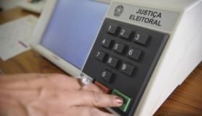Ap�s contagem de votos, elei��o para prefeito segue indefinida em 146 cidades (Imagem: Fabio Rodrigues Pozzebom/Ag�ncia Brasil)