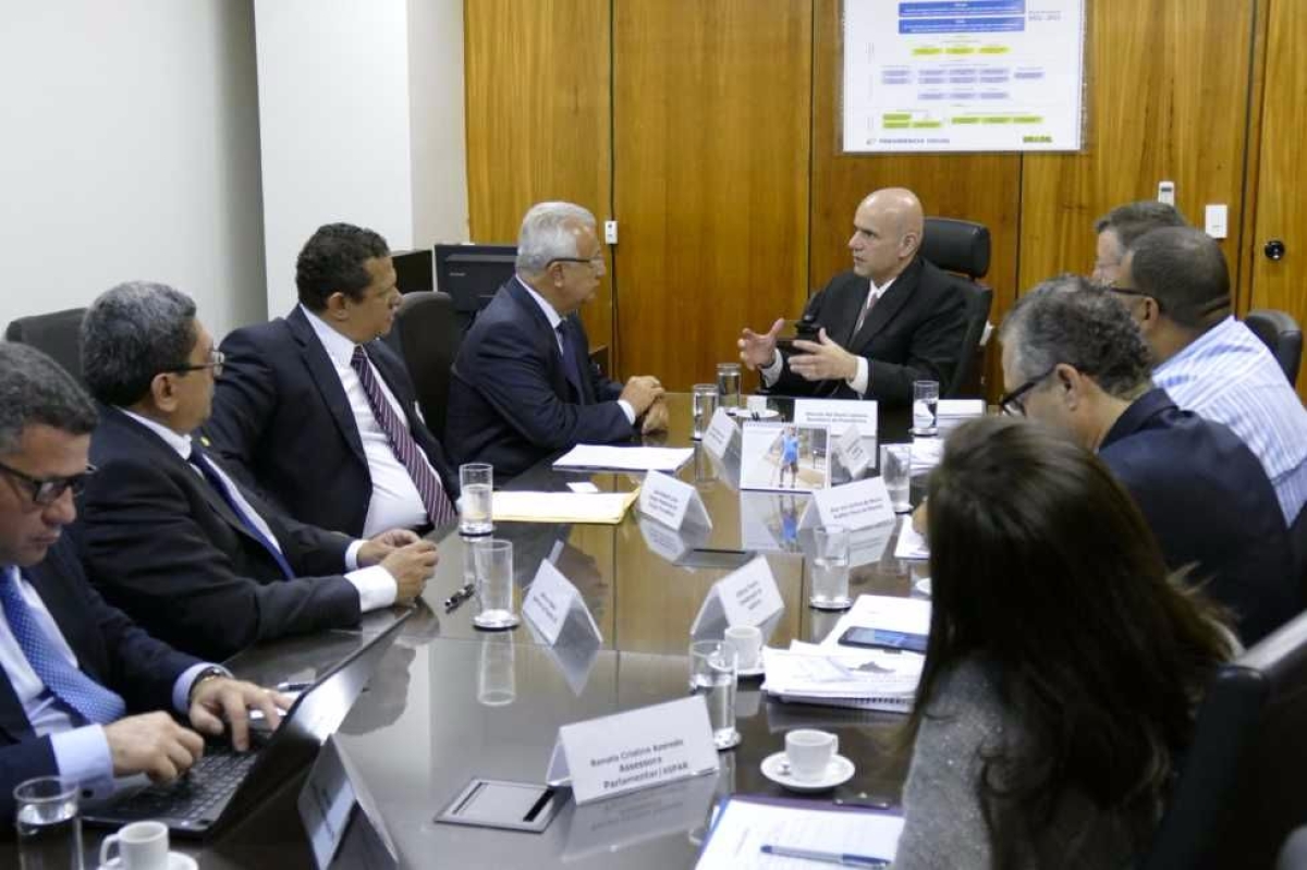 Jackson Barreto reuniu-se com o secret�rio-geral da Previd�ncia Social, Marcelo Abi-Ramia Caetano, em Bras�lia, para tratar de temas relacionados � previd�ncia do Governo do Estado de Sergipe (Imagem: Roque S�/ASN)