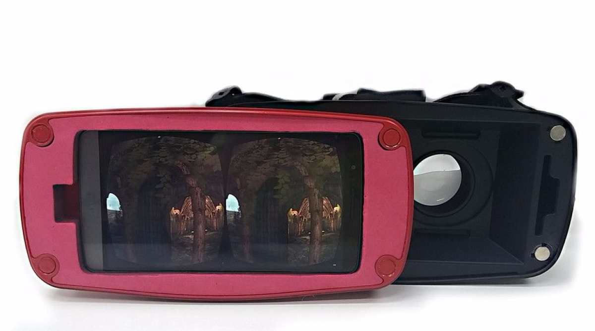 A tela do smartphone serve como cen�rio de imers�o em uma realidade virtual (Imagem: Divulga��o)